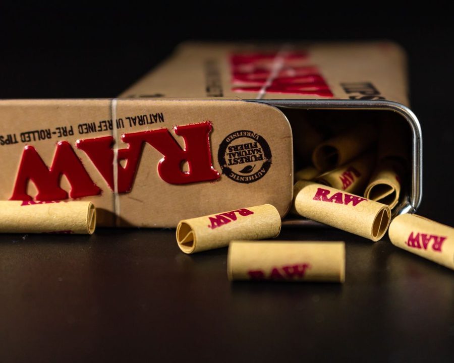 Rolling Papers & Trays at JR Smoke Zone